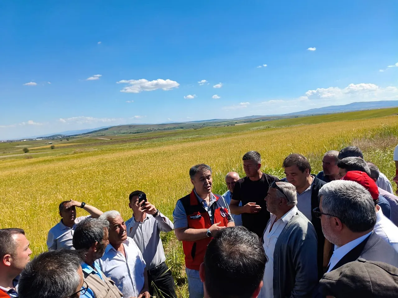 Milletvekili Özkaya: Üreticilerimizi Dinledik, Hasarın Boyutunu Değerlendirdik