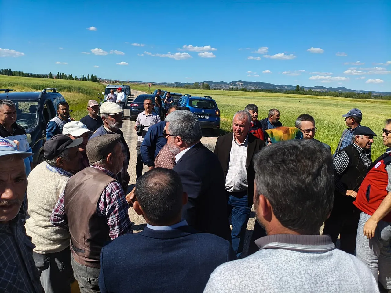 Milletvekili Özkaya: Üreticilerimizi Dinledik, Hasarın Boyutunu Değerlendirdik