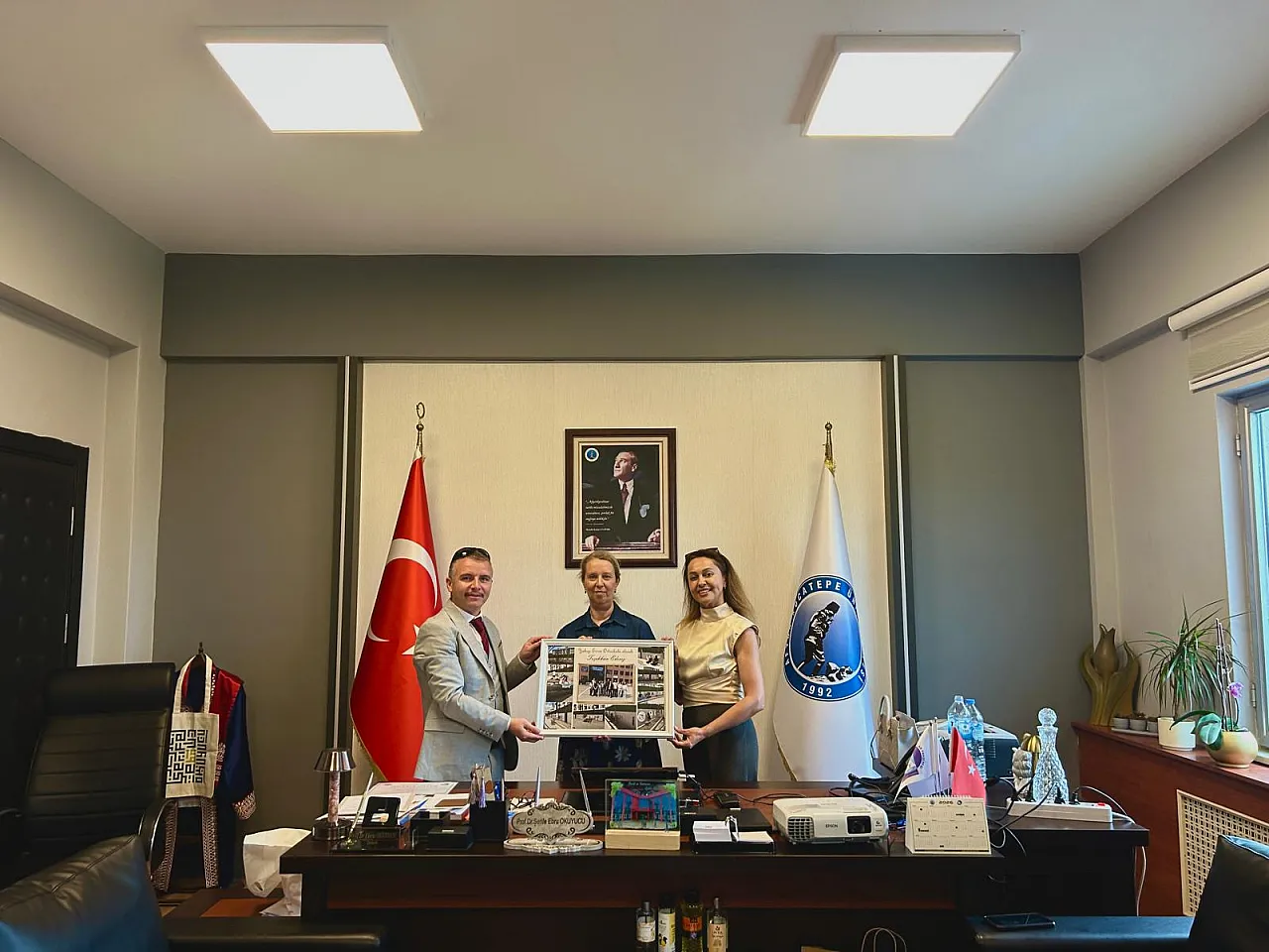 Yakup Evren Ortaokulu Duvarları Sanatla Parladı