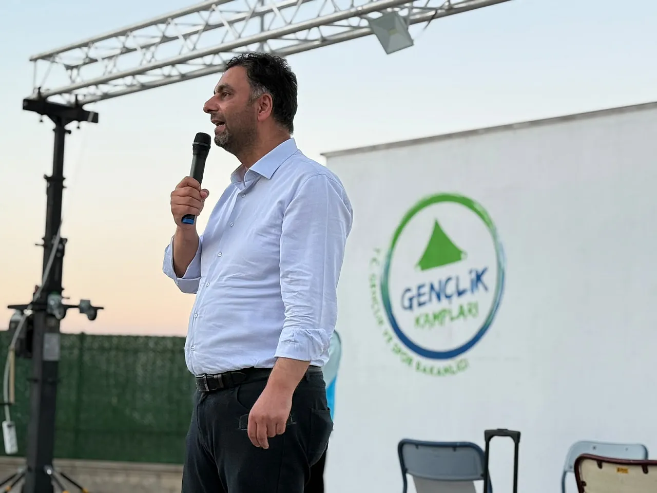 219 Genç Afyon'da Buluştu