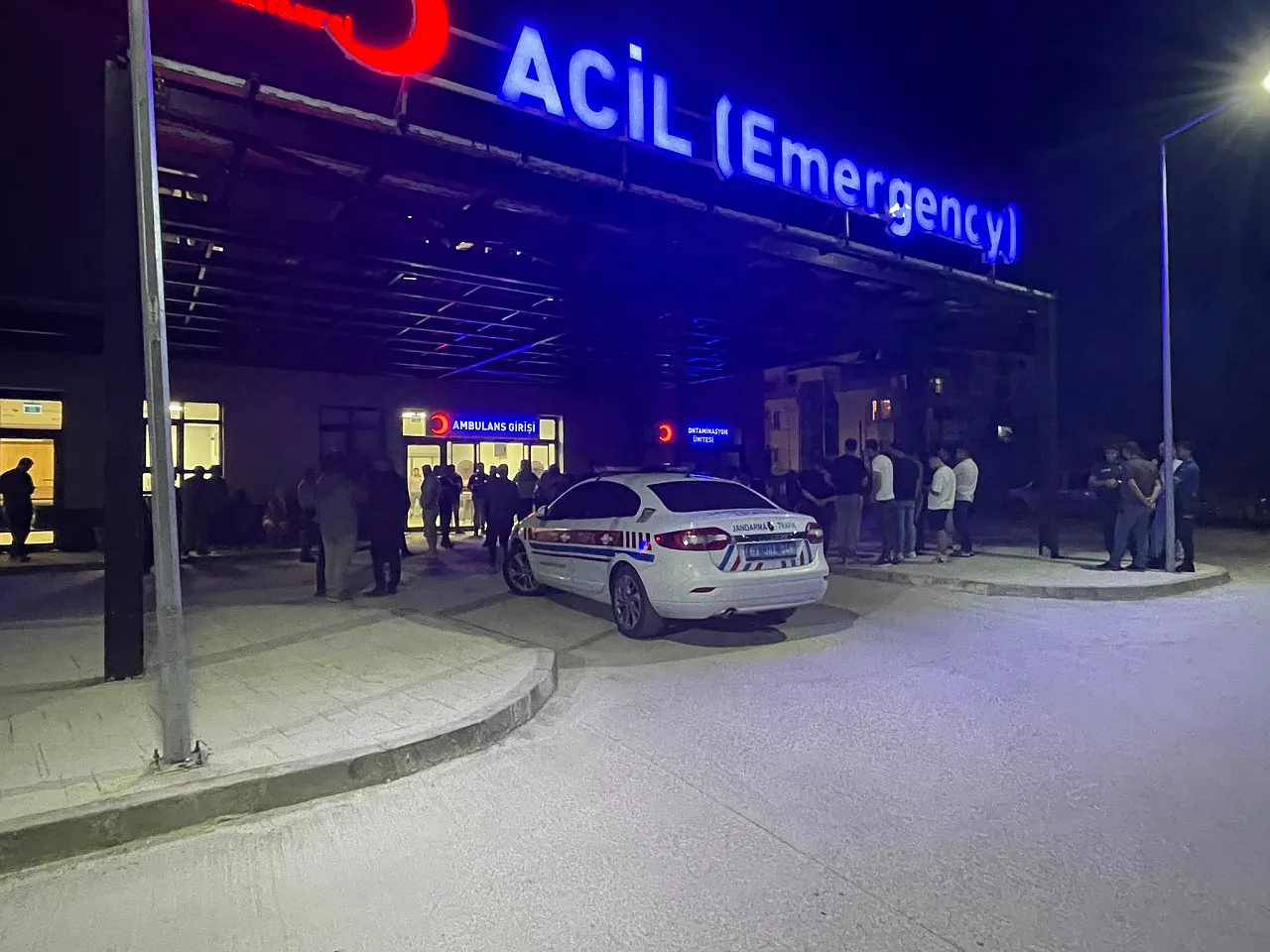 Afyon'da Düğün Salonu Önünde Dehşet