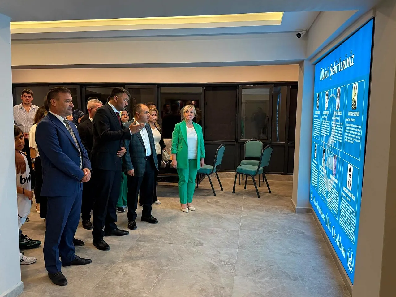 AKÜ Rektörü Tehlikeyi Gözler Önüne Serdi!