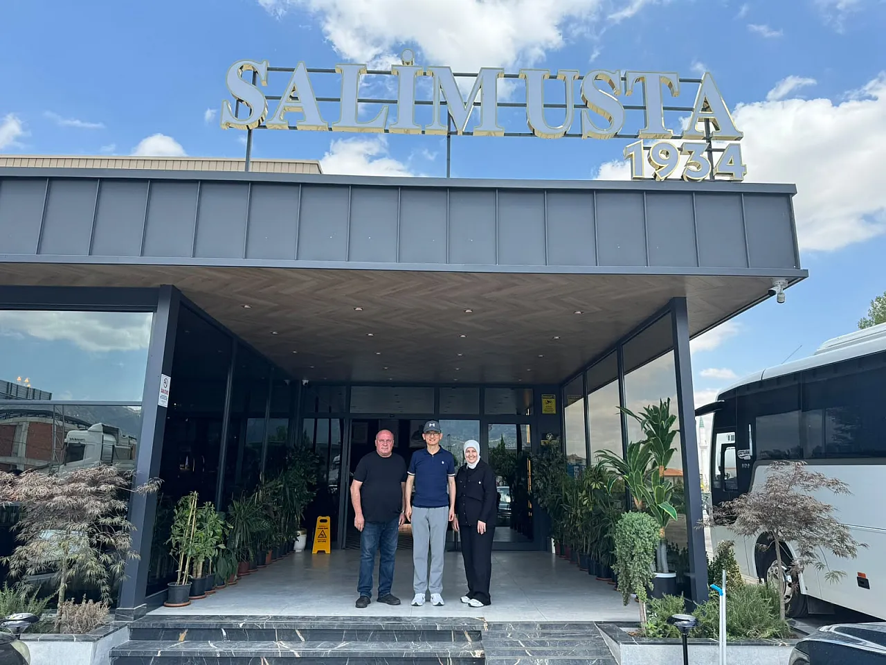 Çin Heyeti Afyon Kebabı için Salim Usta'ya geldi