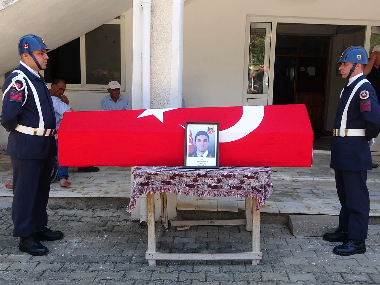 Kazada Hayatını Kaybeden Uzman Çavuş Son Yolculuğuna Memleketi Uşak'ta Uğurlandı
