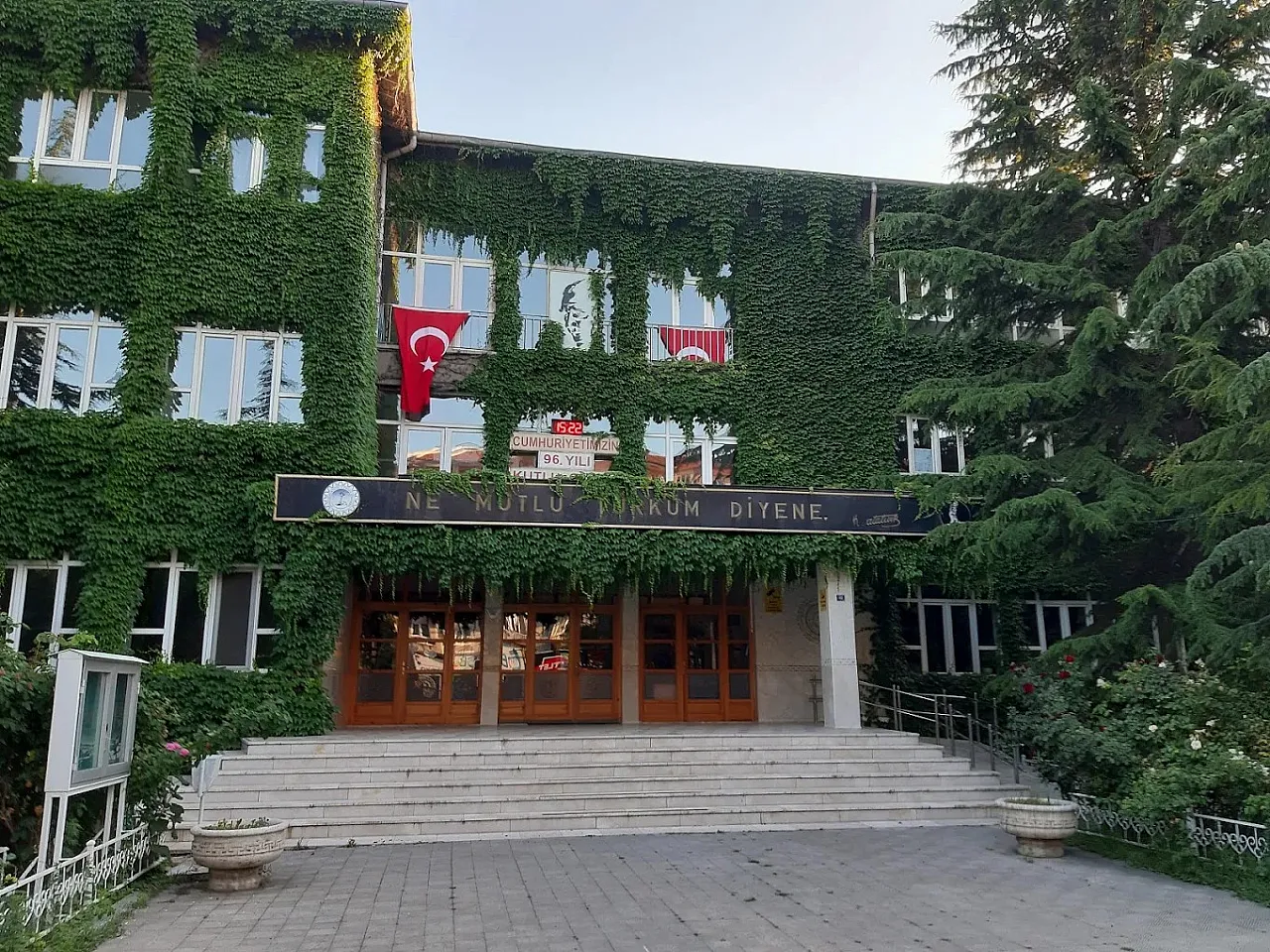 Türk Eğitim-Sen Şube Başkanı Demirci: Neden Özellikle Sanat Okulu Hedef Seçilmiştir?