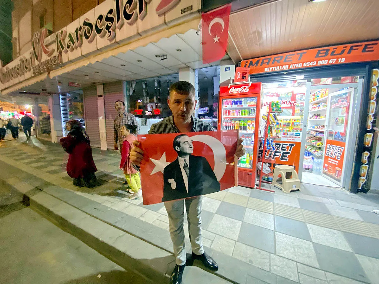 Zafer Coşkusu Fener Alayı İle Şenlendi