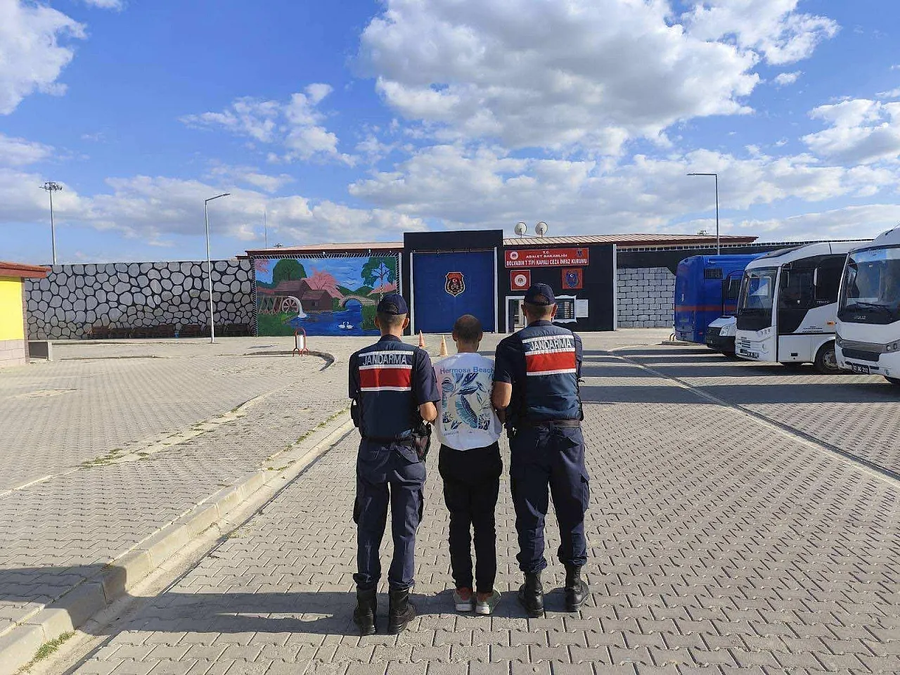 Afyon'da Jandarma, bir haftada 40 kişi yakaladı