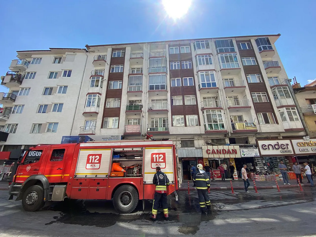 Ambaryolunda Yangına Müdahale Ediliyor