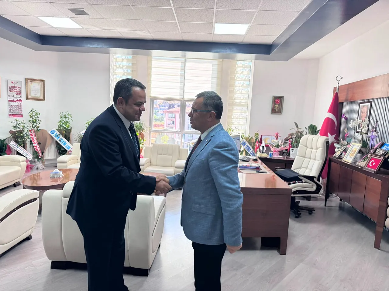 ATSO'nun Eğitim Komitesi'nden Müdür Altınkaynak'a Ziyaret 'Bayrağı Daha İleri Götürmeye Gayret Edeceğiz'