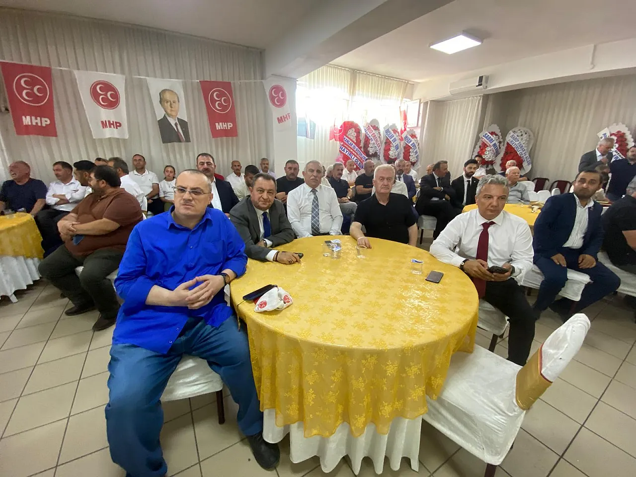 MHP Afyon'da Bayrak Değişimi! Danaoğlu'ndan Dikkat Çeken Mesaj