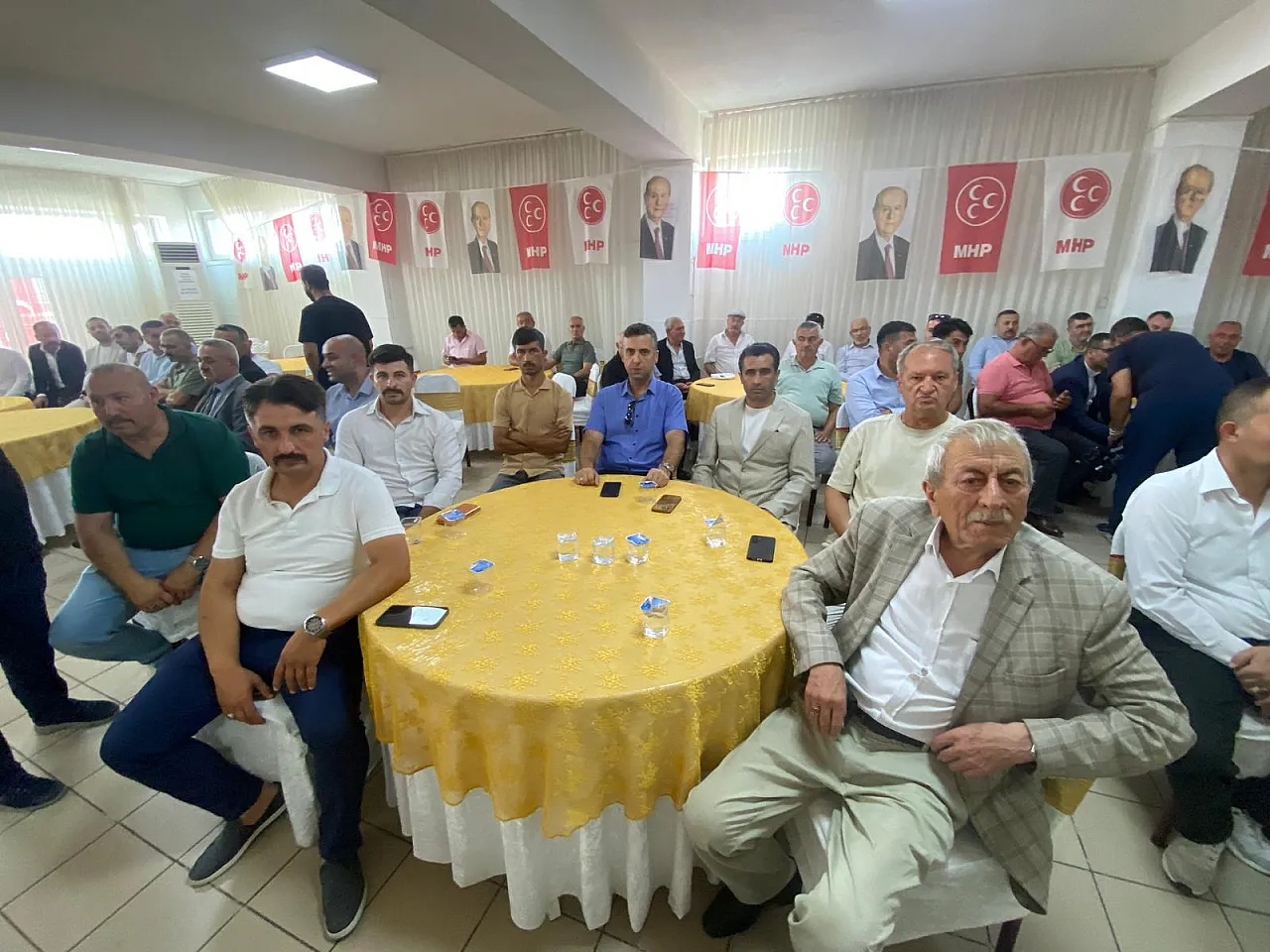 MHP Afyon'da Bayrak Değişimi! Danaoğlu'ndan Dikkat Çeken Mesaj