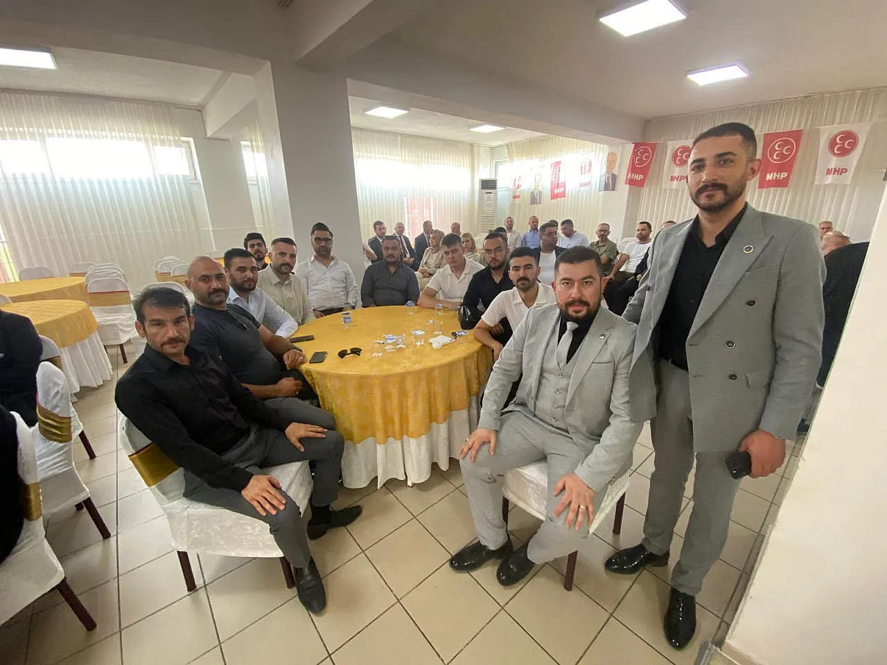 MHP Afyon'da Bayrak Değişimi! Danaoğlu'ndan Dikkat Çeken Mesaj