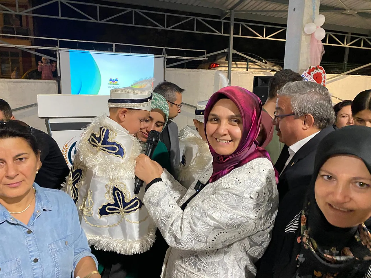 3 Bin Kişi Aynı Yerde Buluştu!