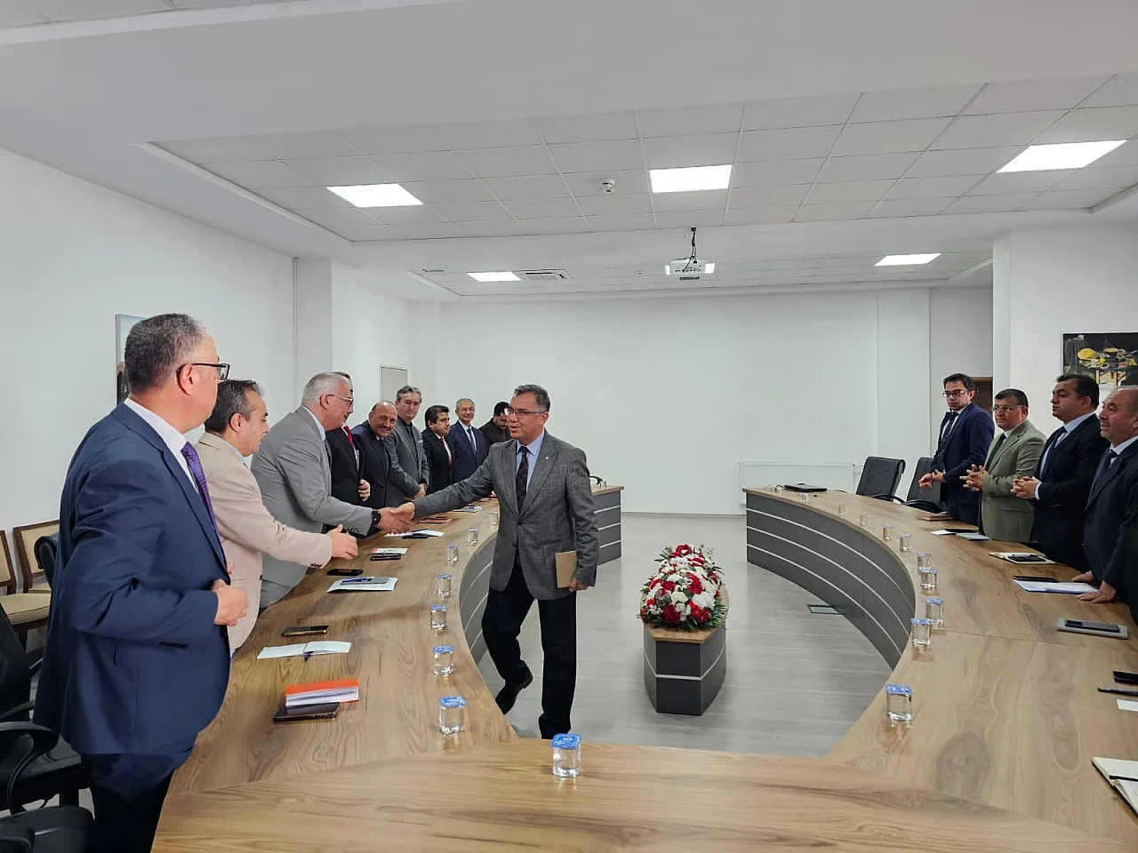 Afyon'da Okulların İhtiyaçları Görüşüldü