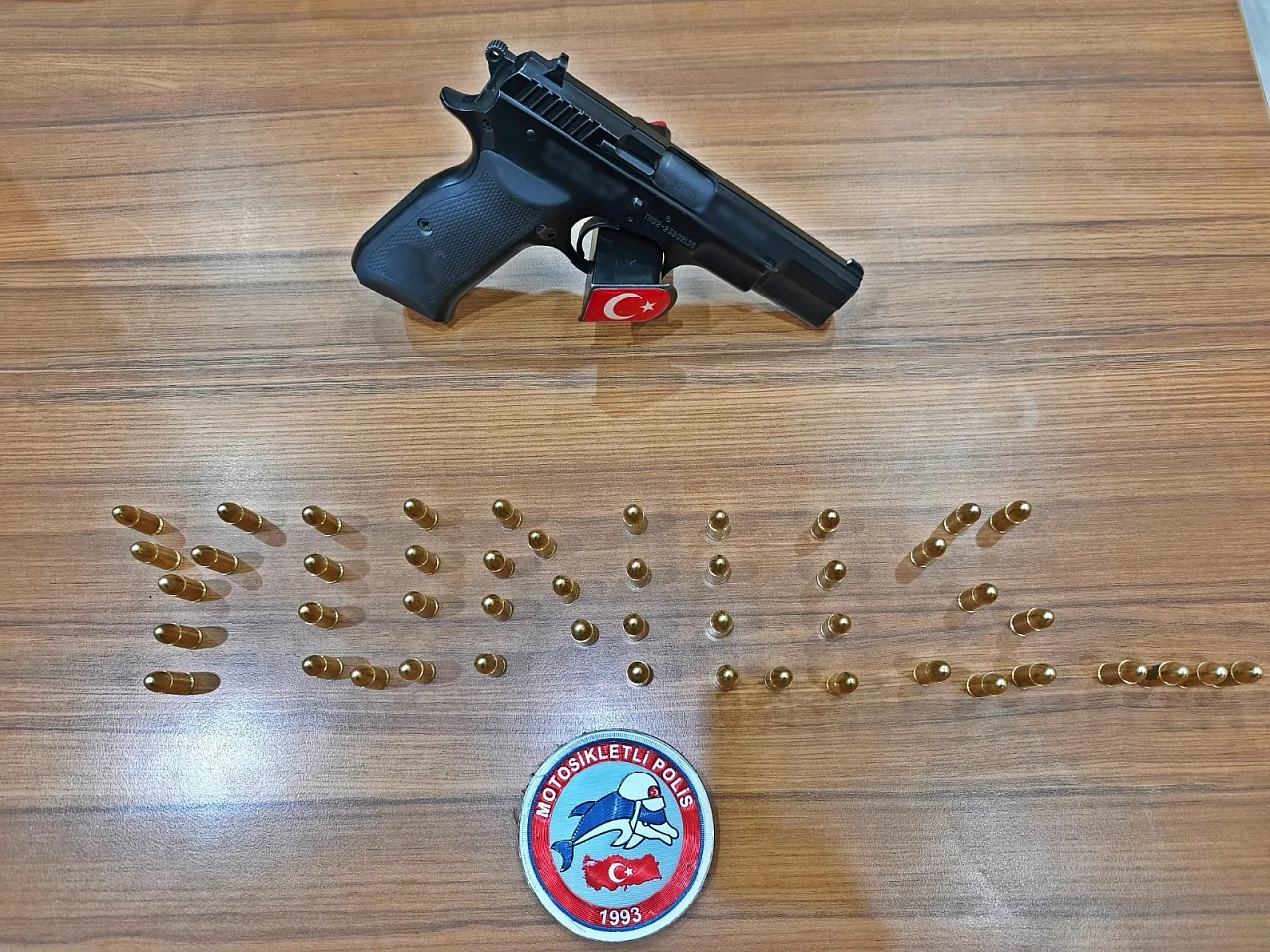 Afyonkarahisar'da Son Bir Haftada 25 Aranan Şahıs Yakalandı