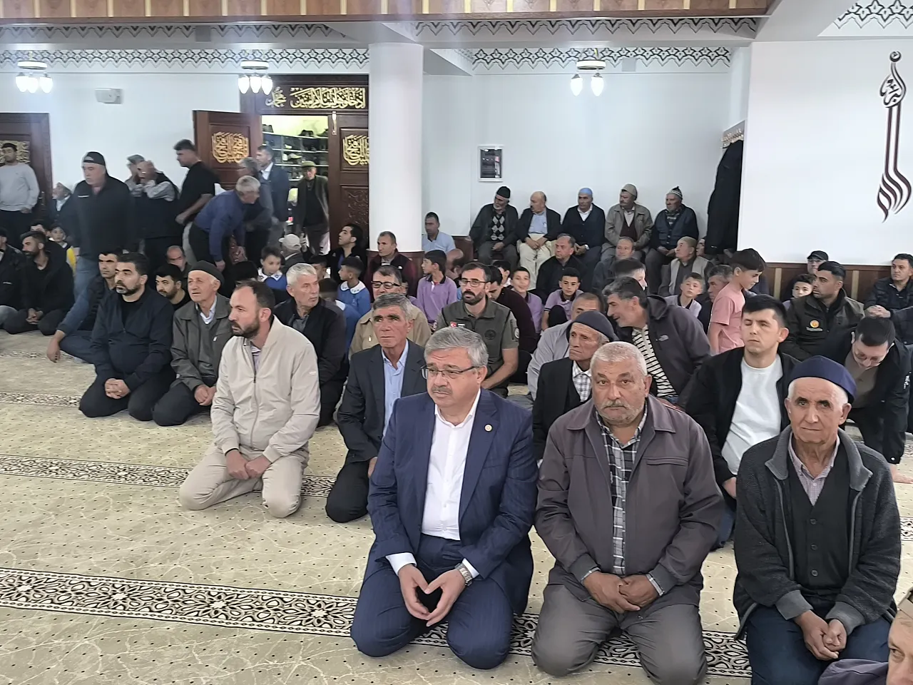 Şuhut Başören'de Yeni Cami İbadete Açıldı