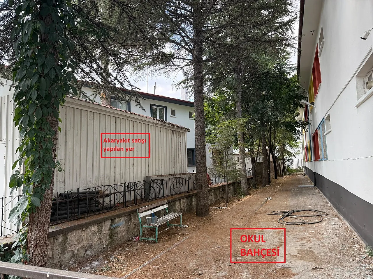 Şuhut'ta Okul Yanında Yapılan Akaryakıt Satışını Belediye Durdurdu