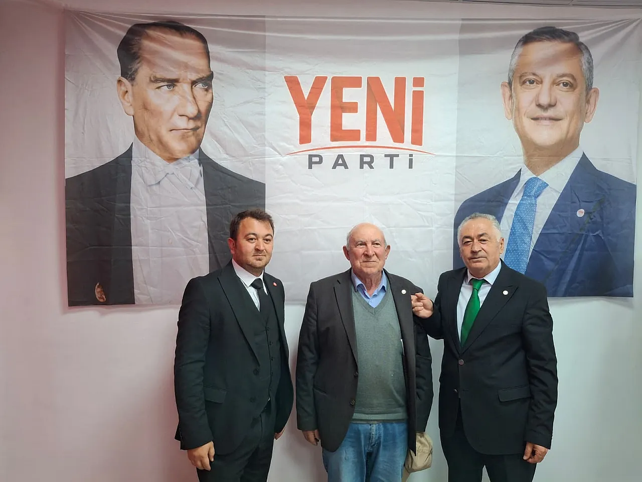 Yeni Parti Afyon'da İlk Kongresini Yaptı