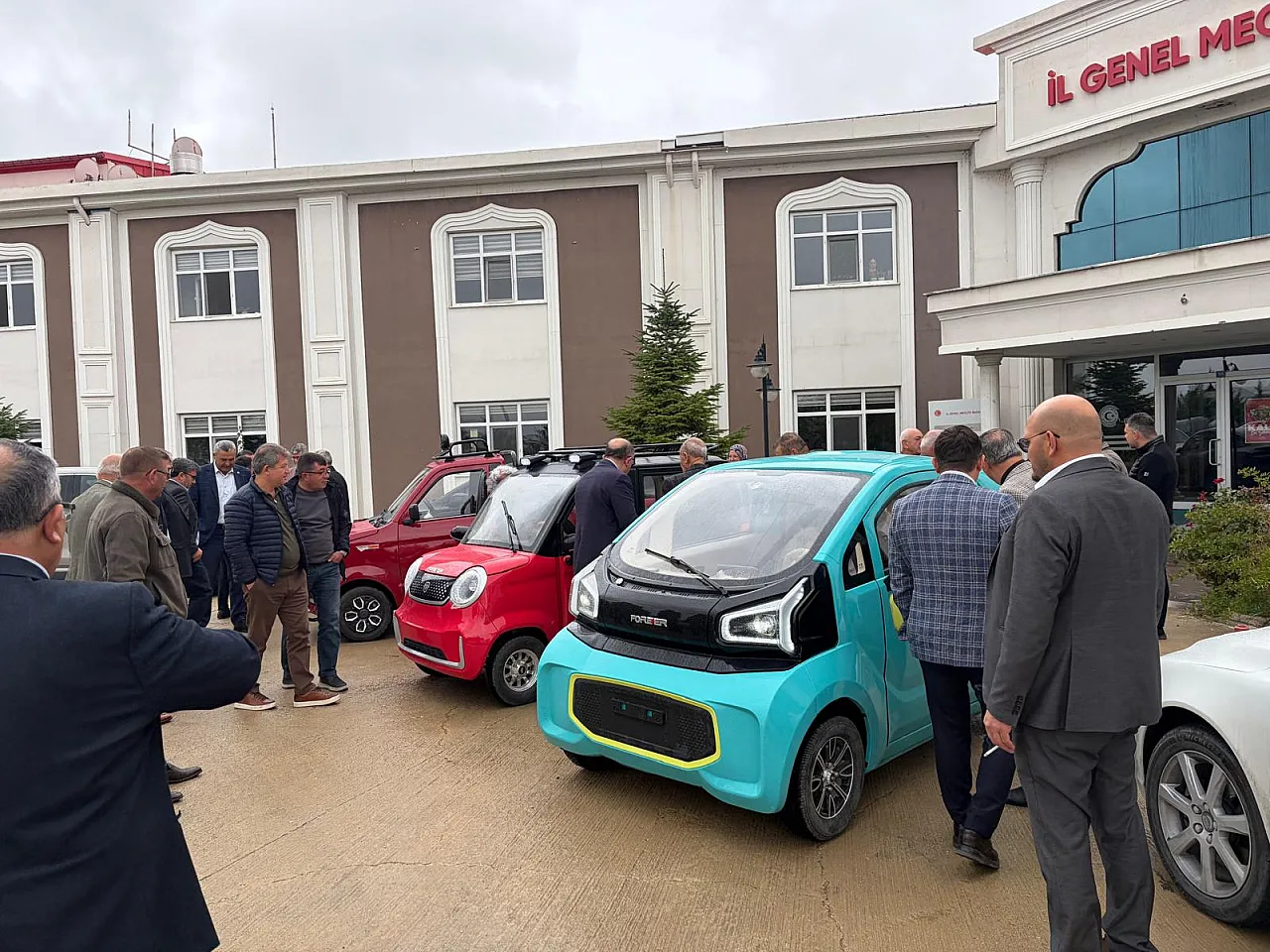 Afyon'da Üretilen Elektrikli Araçlara İGM Üyelerinden Tam Not