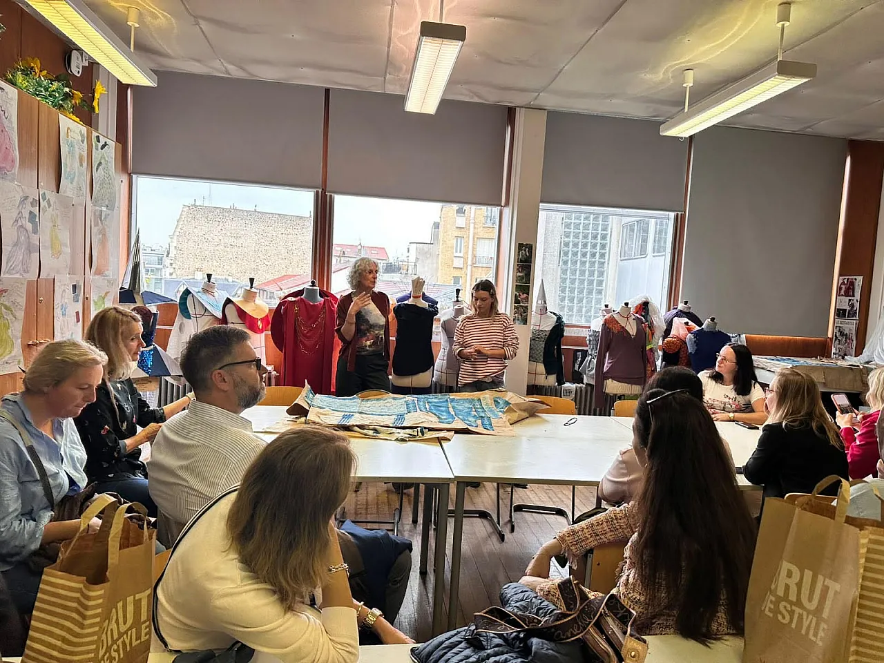 AKÜ'lü Akademisyenler Sürdürülebilir Moda İçin Paris'te