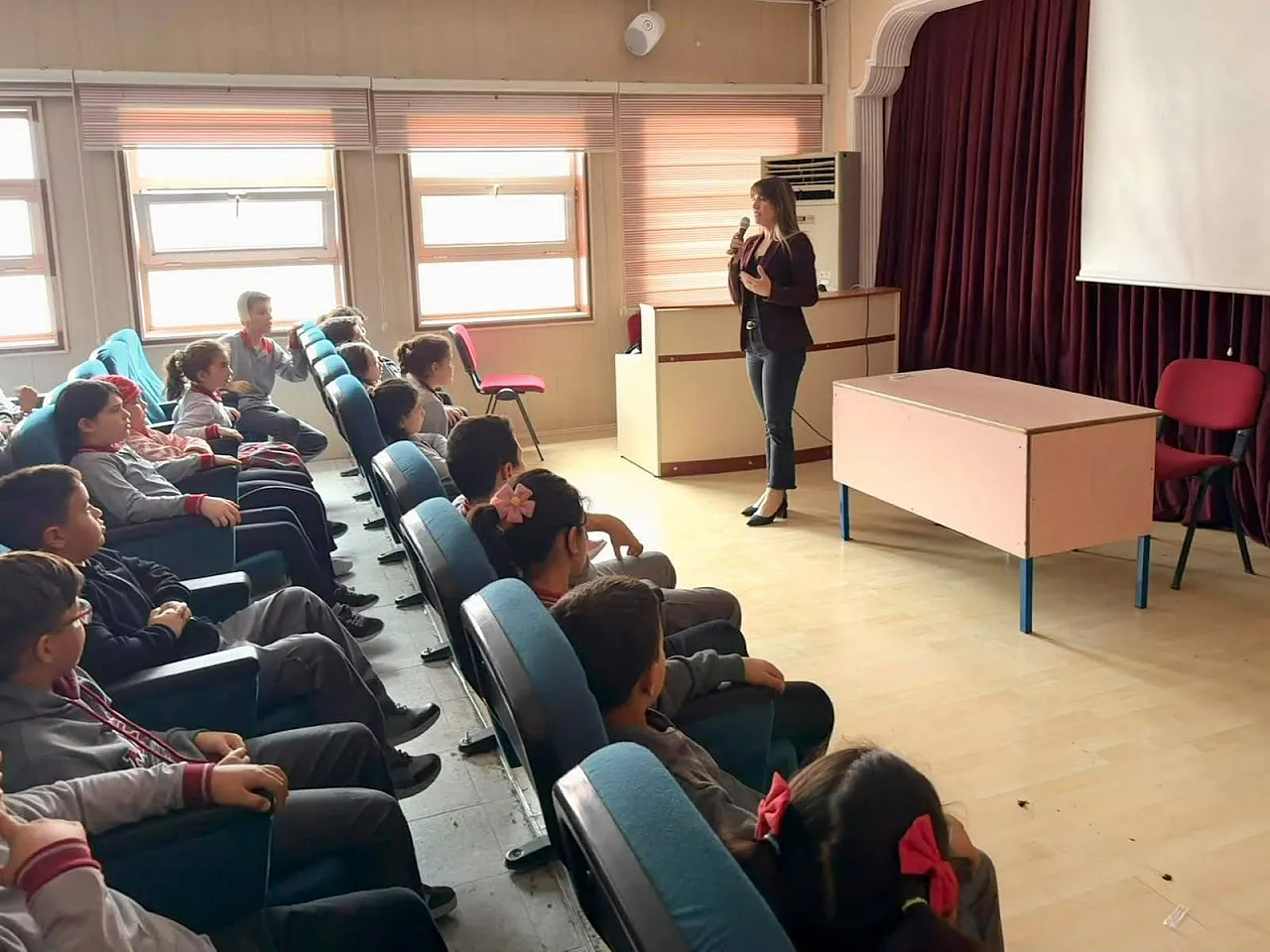 Öğrenciler Gıda Güvenilirliği Ve İsrafın Önlenmesi İçin Bilinçlendiriliyor