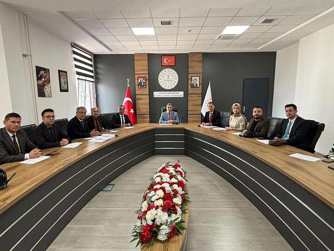 'Öğrencilerimiz Türkçenin Zengin Dünyasıyla Buluşturulmalı'
