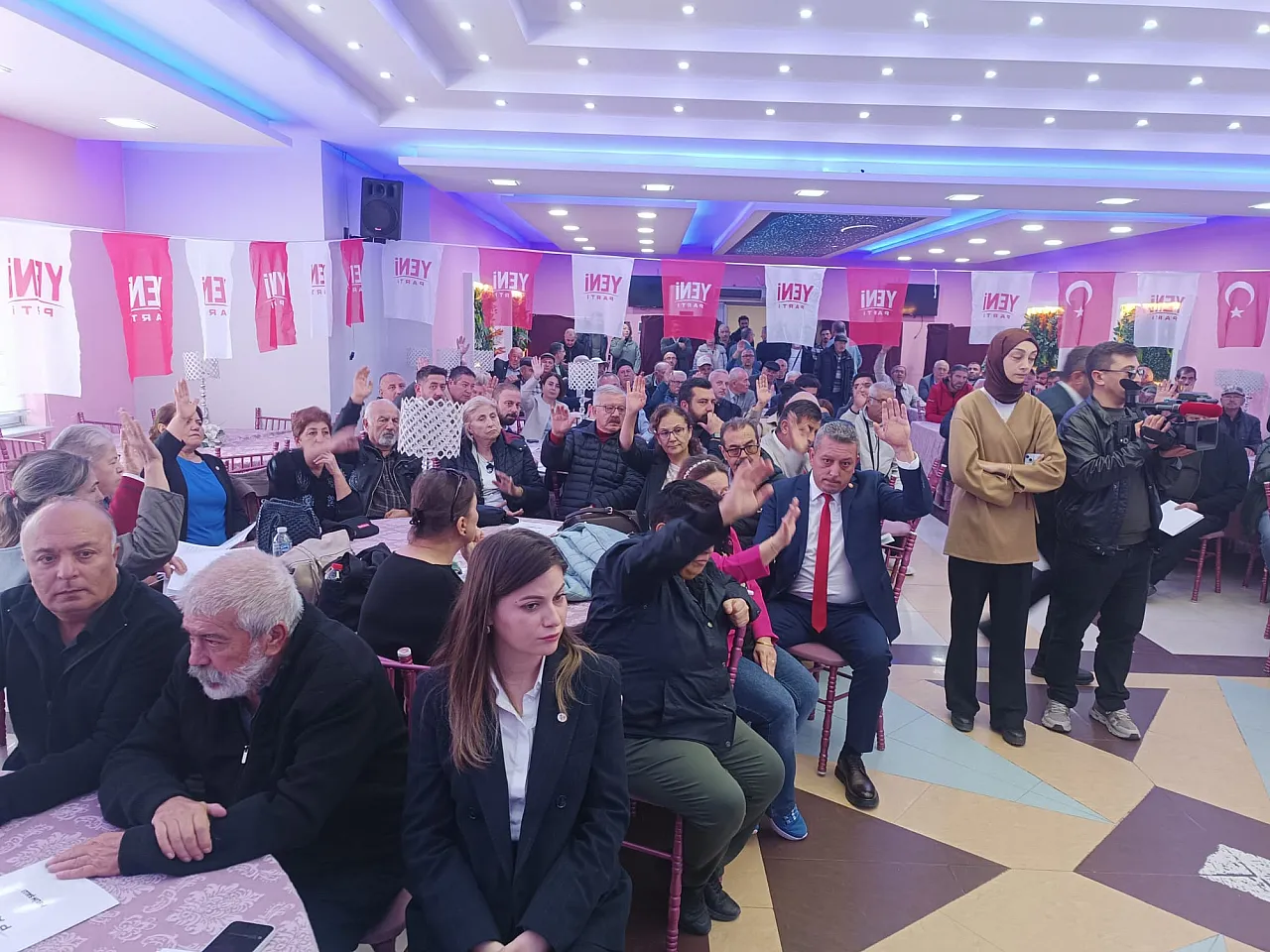 YENİ Parti Merkez İlçe'de Yönetim ve Delegeler Belli Oldu