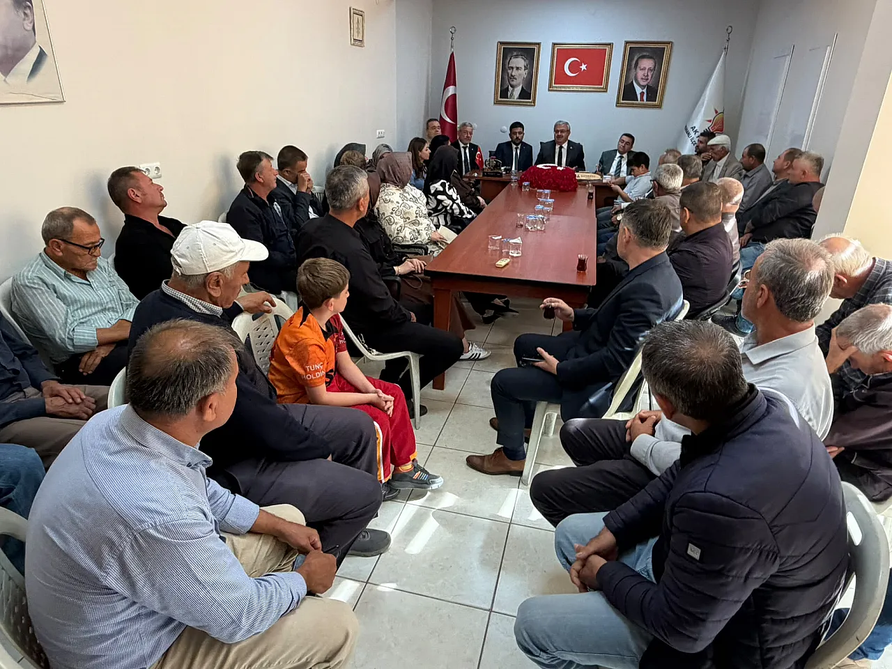 Yurdunuseven: Milletimiz İçin Çalışıyoruz