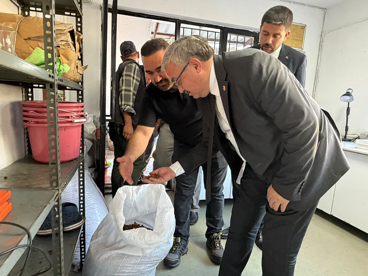 Yurdunuseven: Milletimiz İçin Çalışıyoruz