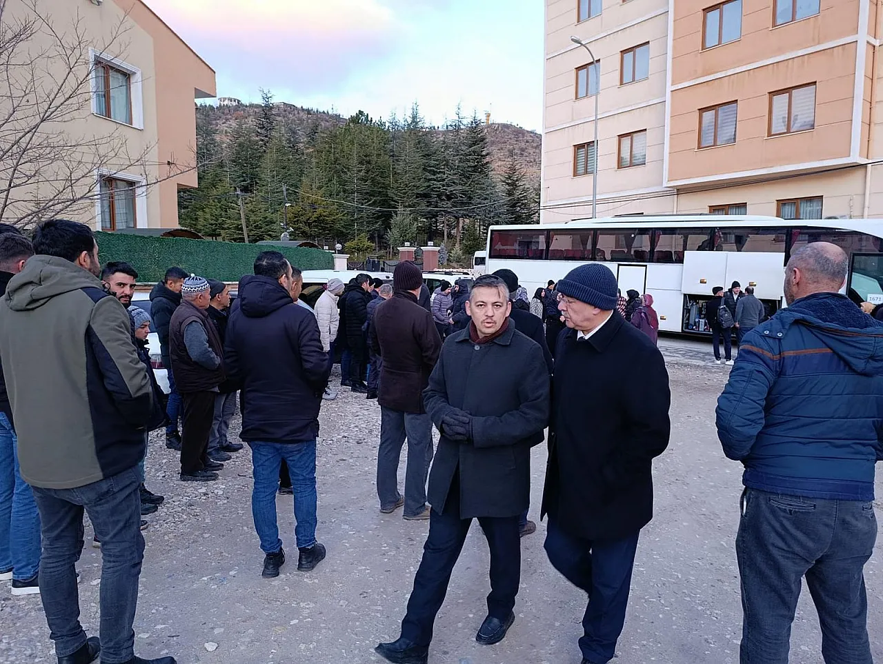 Beraat Kandili'nde Kalpleri Isıtan Uğurlama