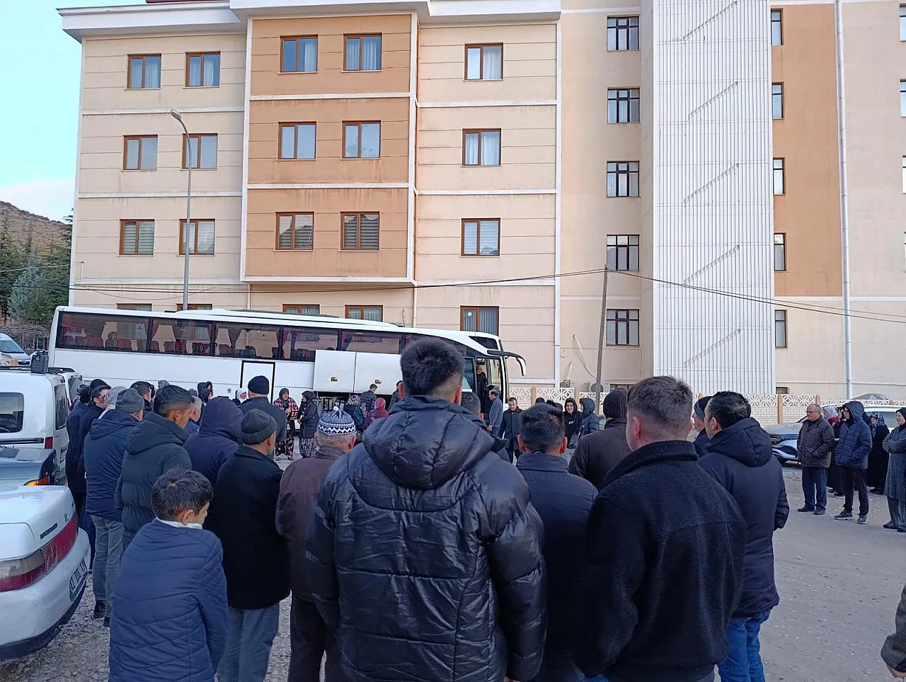 Beraat Kandili'nde Kalpleri Isıtan Uğurlama