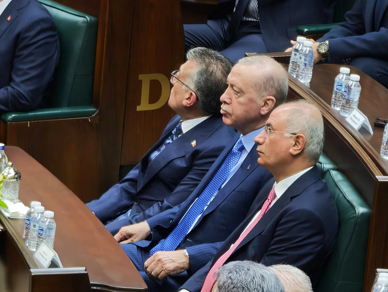AK Partili Arslan: Gerçekten Bu Adamla Hala Baş Edebileceğinizi Mi Düşünüyorsunuz?