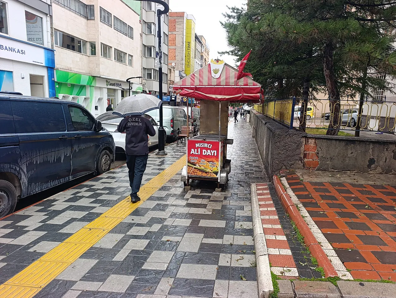 Afyonkarahisar'da Yağışlı Hava Etkisini Sürdürüyor
