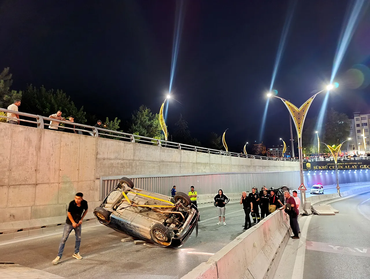 Alt Geçitte Kaza: 4 Yaralı