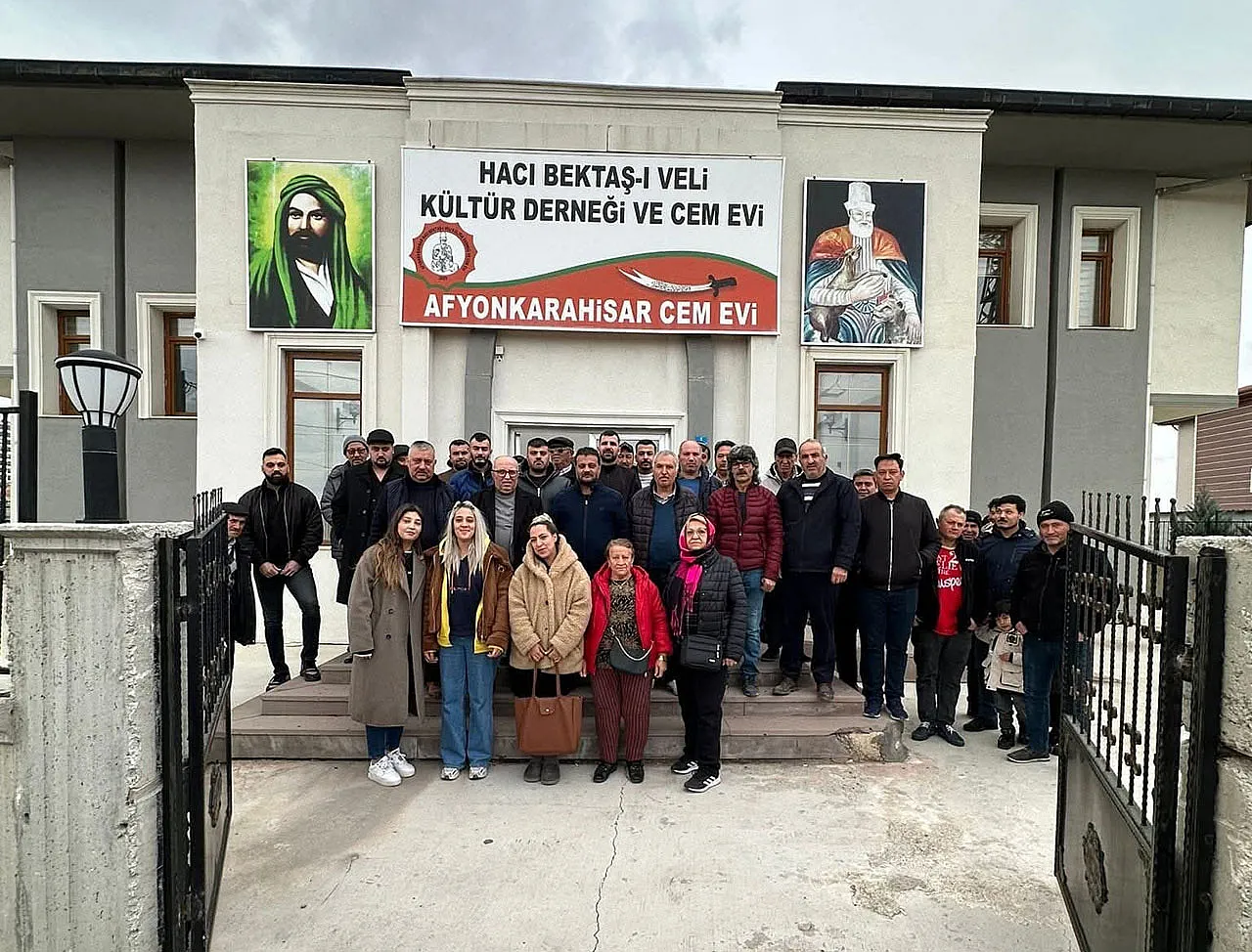 'Afyon Belediyesi Biz Alevilere Zulmediyor, Baş Eğmeyeceğiz'