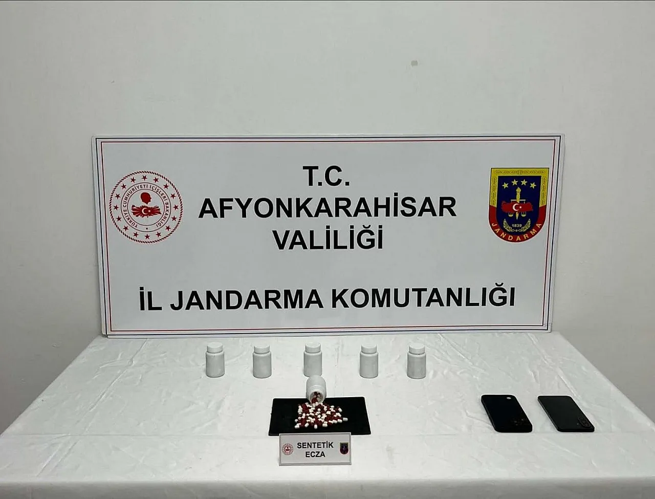 Afyon'da Jandarma Uyuşturucuya Göz Açtırmıyor