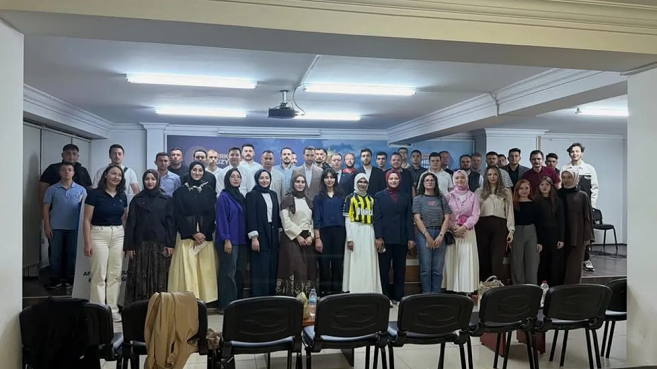 Afyon'da Anahtar Parti'den AK Parti'ye Transfer