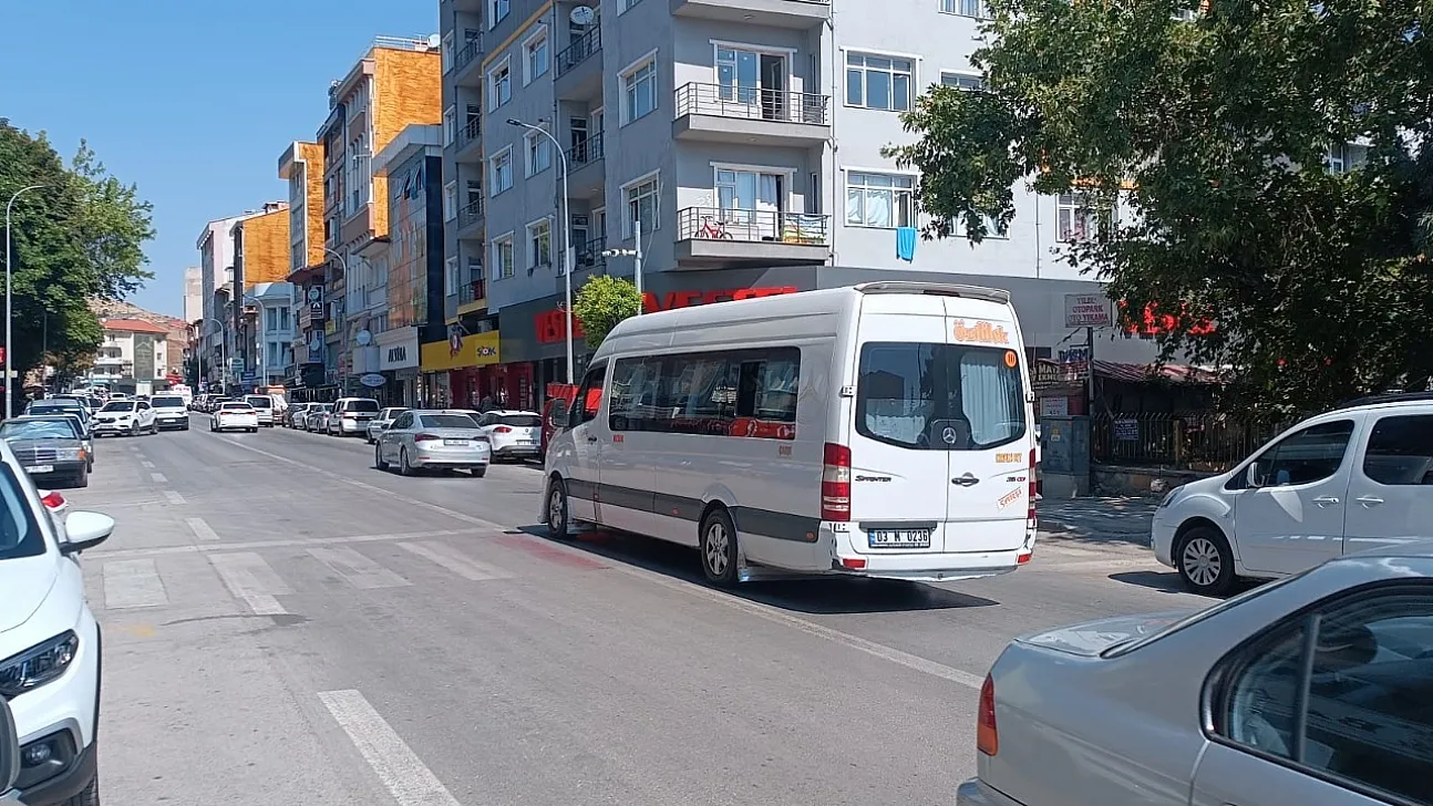Afyon'da Dolmuş Ücretlerine Yüzde 40 Zam Talebi