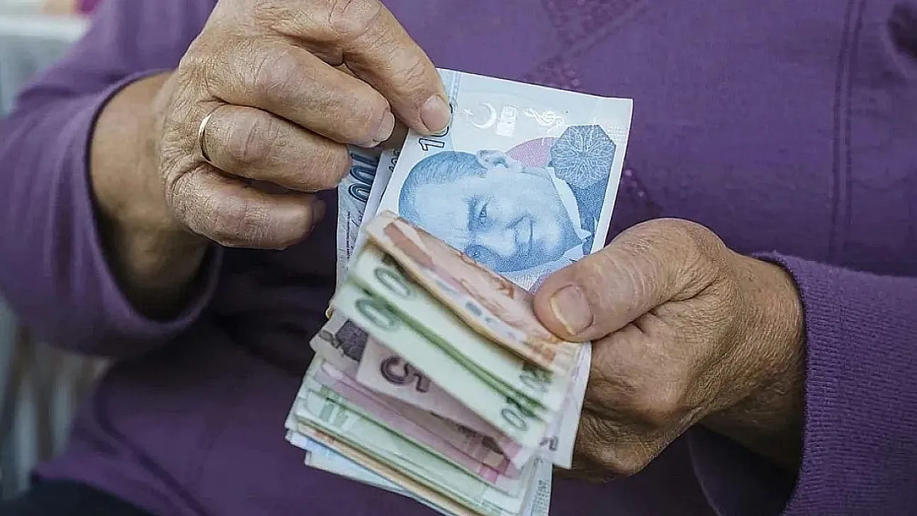 Bekleyiş Sona Eriyor: Emekli Maaşı Farklarının Yatırılacağı Tarih Belli Oldu