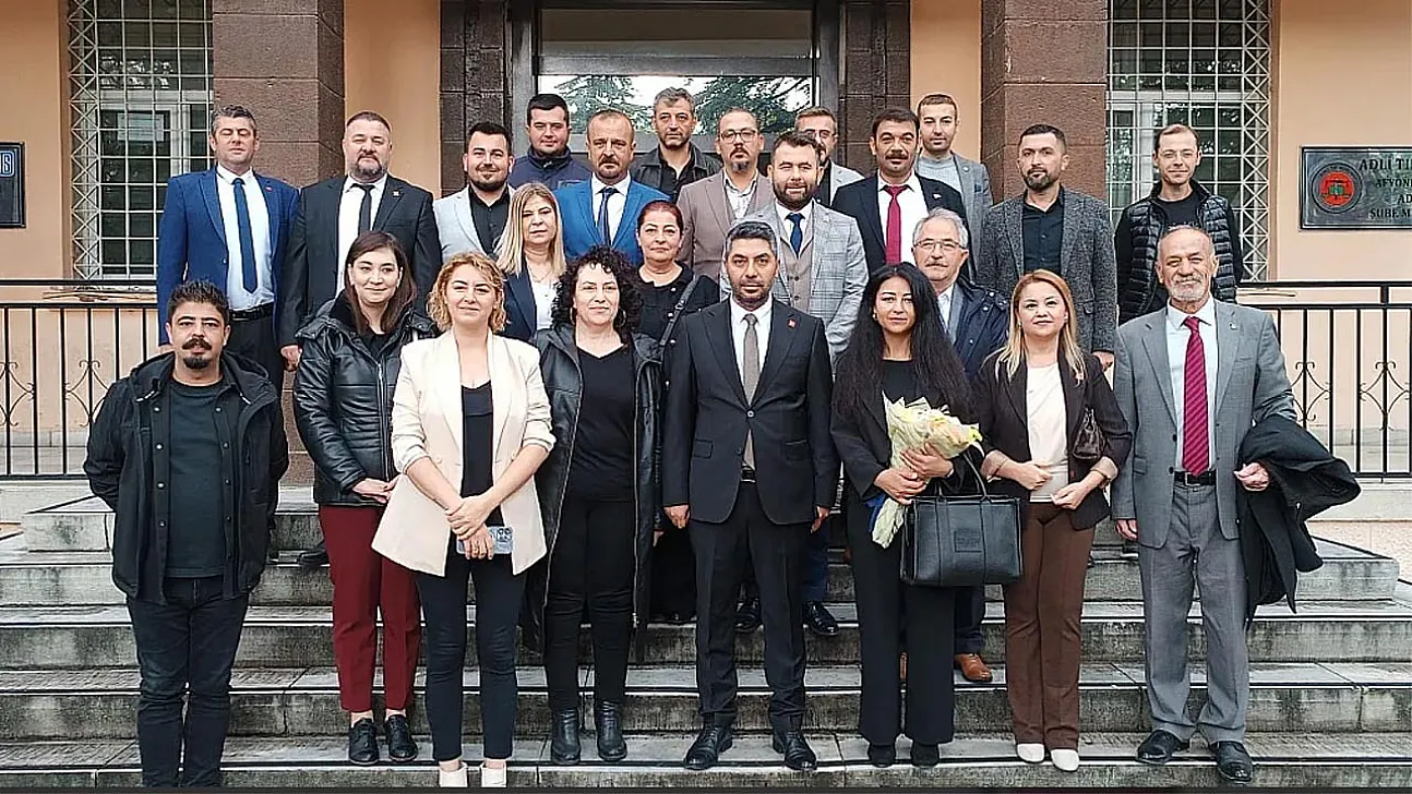 CHP'deki 17 Yöneticinin 12'si YÜNTAŞ'tan