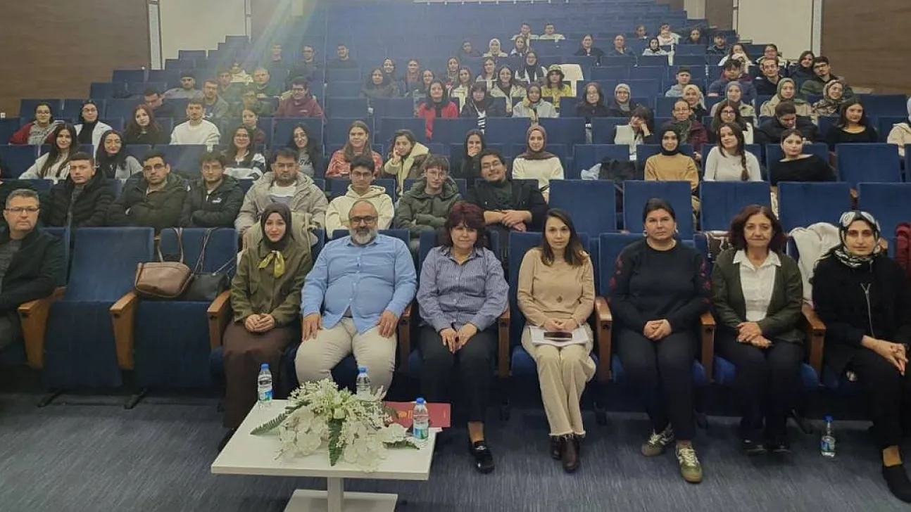 Depo Eczacılığının Ayrıntıları Anlatıldı