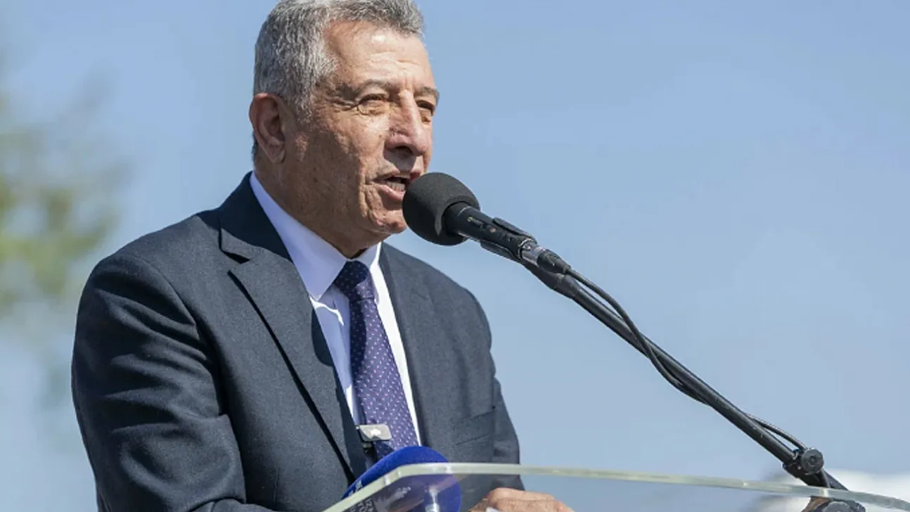 İzmir Güzelbahçe Belediye Başkanı Mustafa Günay Görevden Uzaklaştırıldı