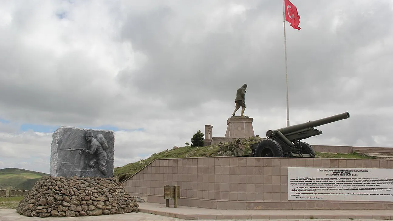 Kocatepe'ye Gidecekler Dikkat! Ulaşım Ücretsiz Olacak