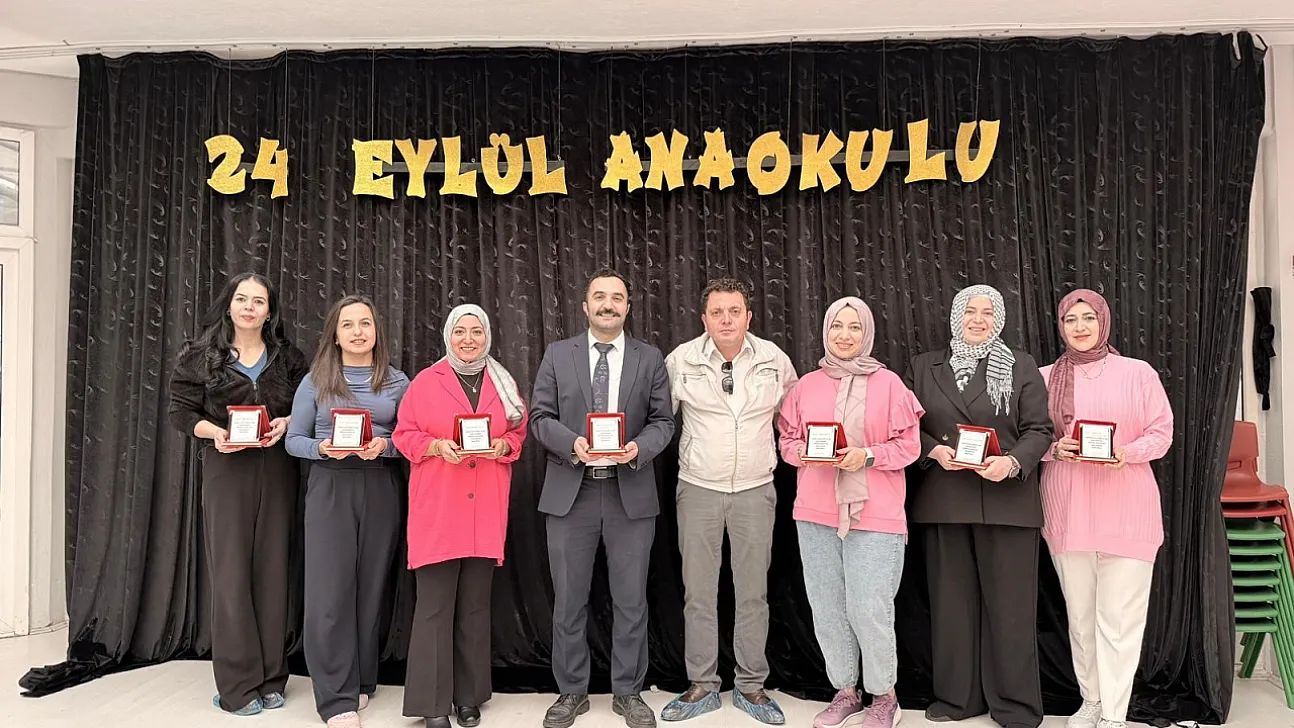 Mahalle Muhtarı, Öğretmenleri Tek Tek Ziyaret Etti