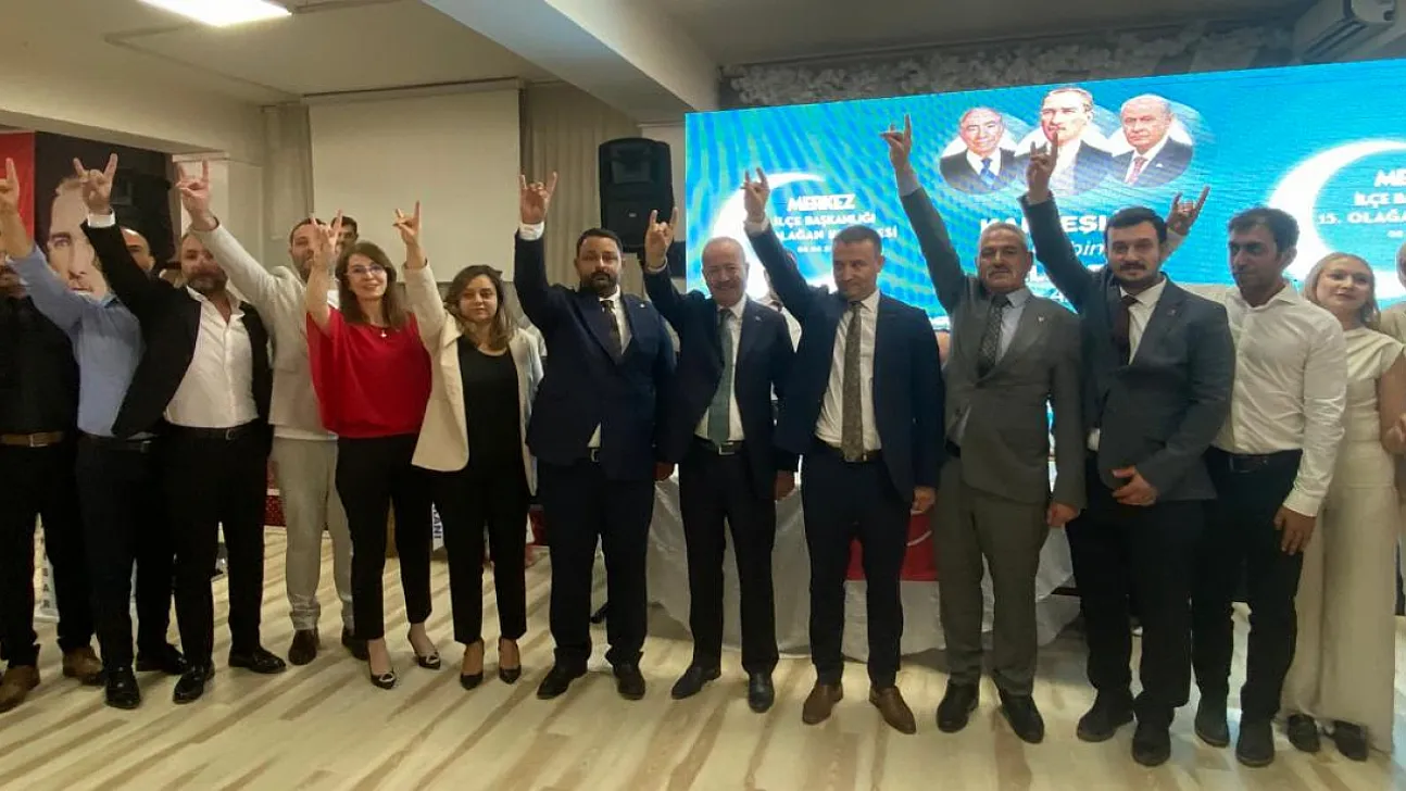 MHP Merkez İlçede Nöbet Değişimi