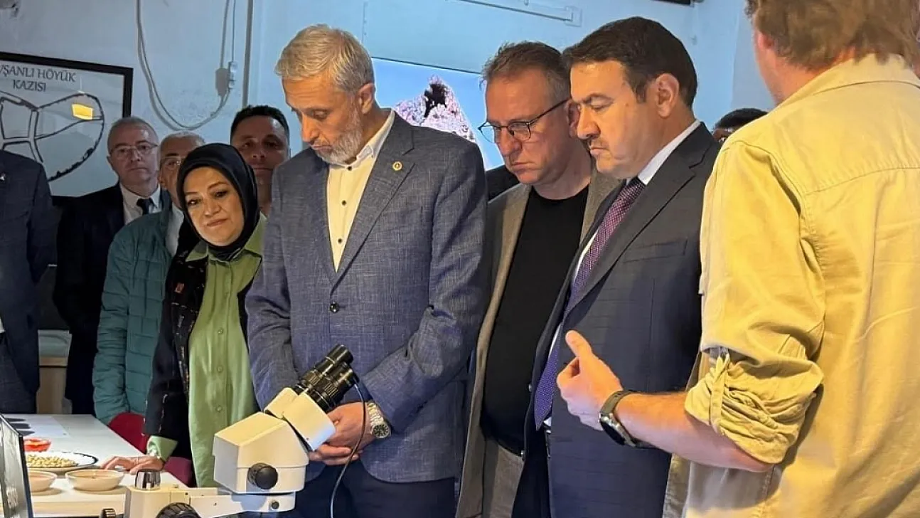 Milletvekili Demir Ve Vali Işın'dan Tavşanlı Höyük Kazı Alanında İnceleme