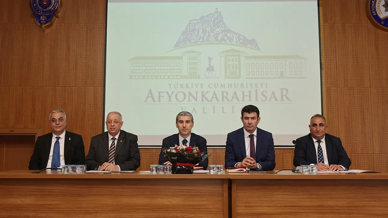 Vali Aktaş'tan Vatandaşa Hizmette Yüksek Standart Vurgusu