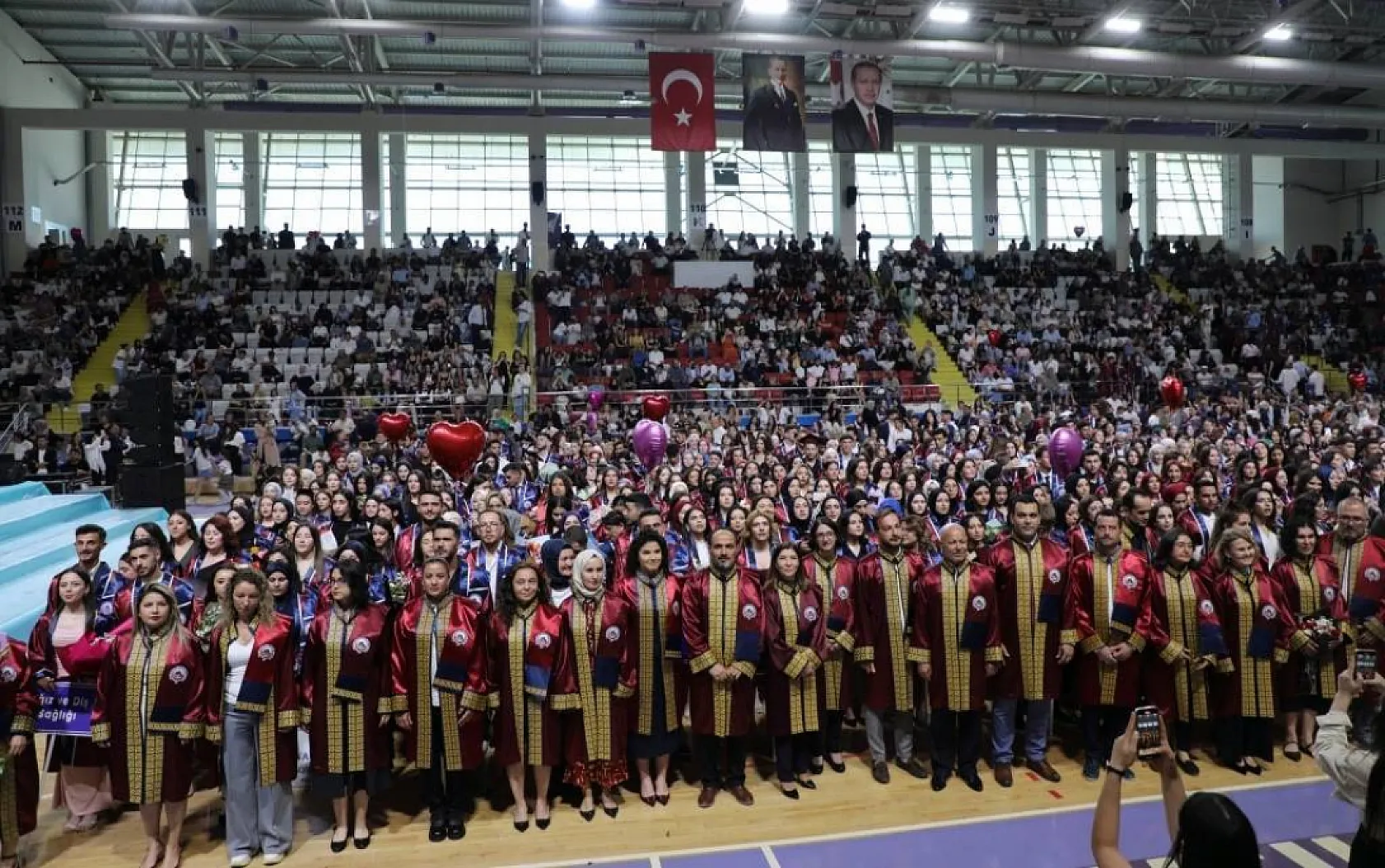 AFSÜ MYO'dan Bin Öğrenci Mezun Oldu