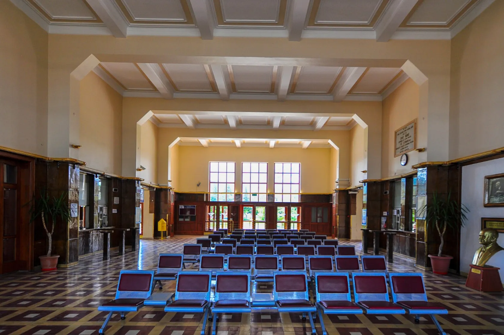 Umut, Bekleyiş, Hüzün… Afyon'daki İstasyonların Az Bilinen Fotoğrafları…