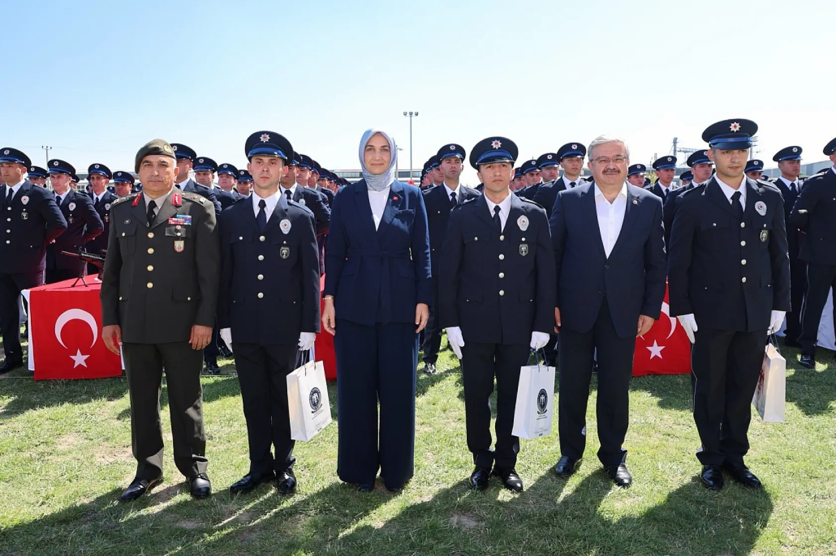Afyon'da 225 Öğrenci, Polisliğe Adım Attı